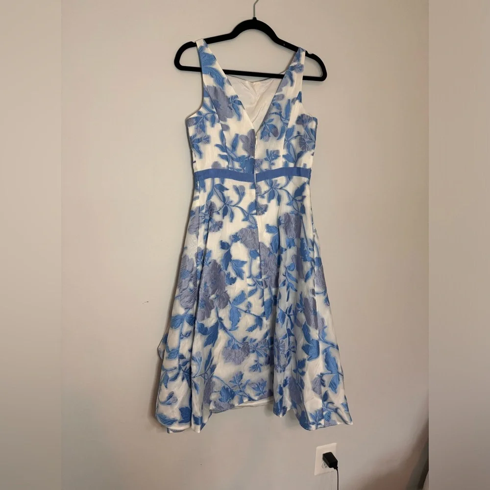 Adrianna Papell Women's Organza Jacquard Dress - Picture 2 of 5